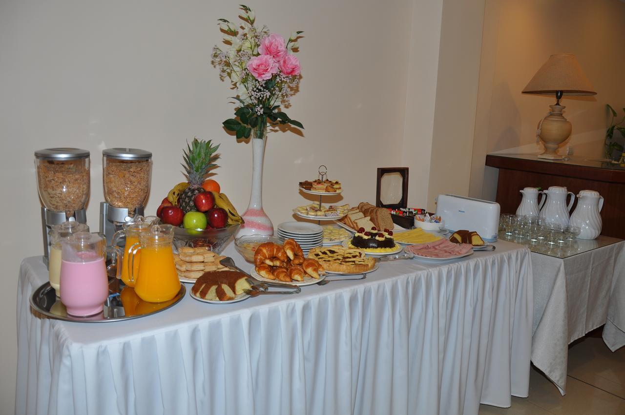 Realnoa Hotel Tartagal 外观 照片