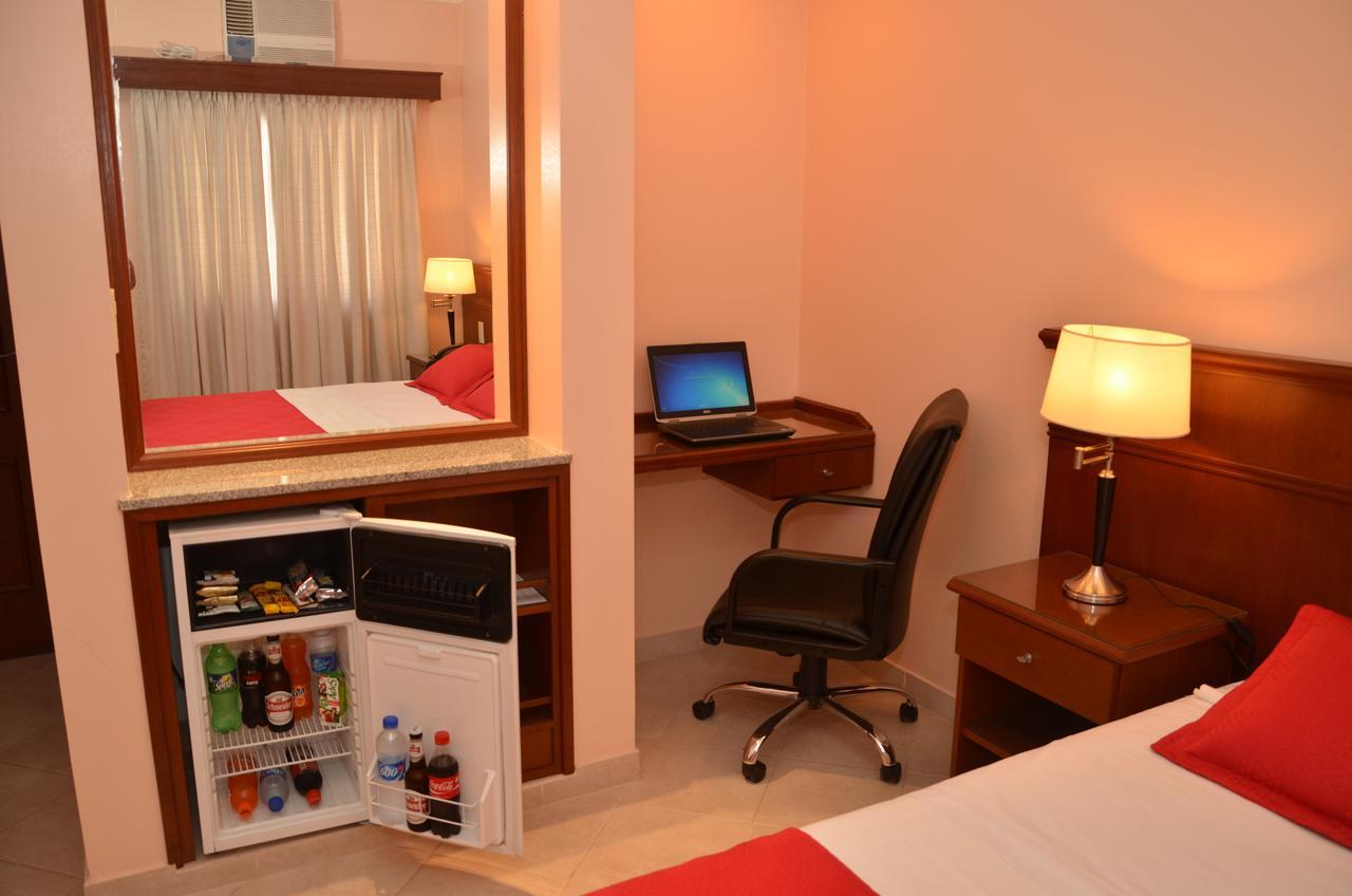Realnoa Hotel Tartagal 外观 照片